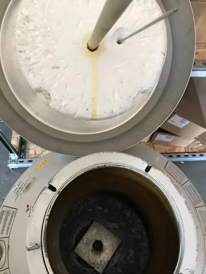 干式液氮罐更換